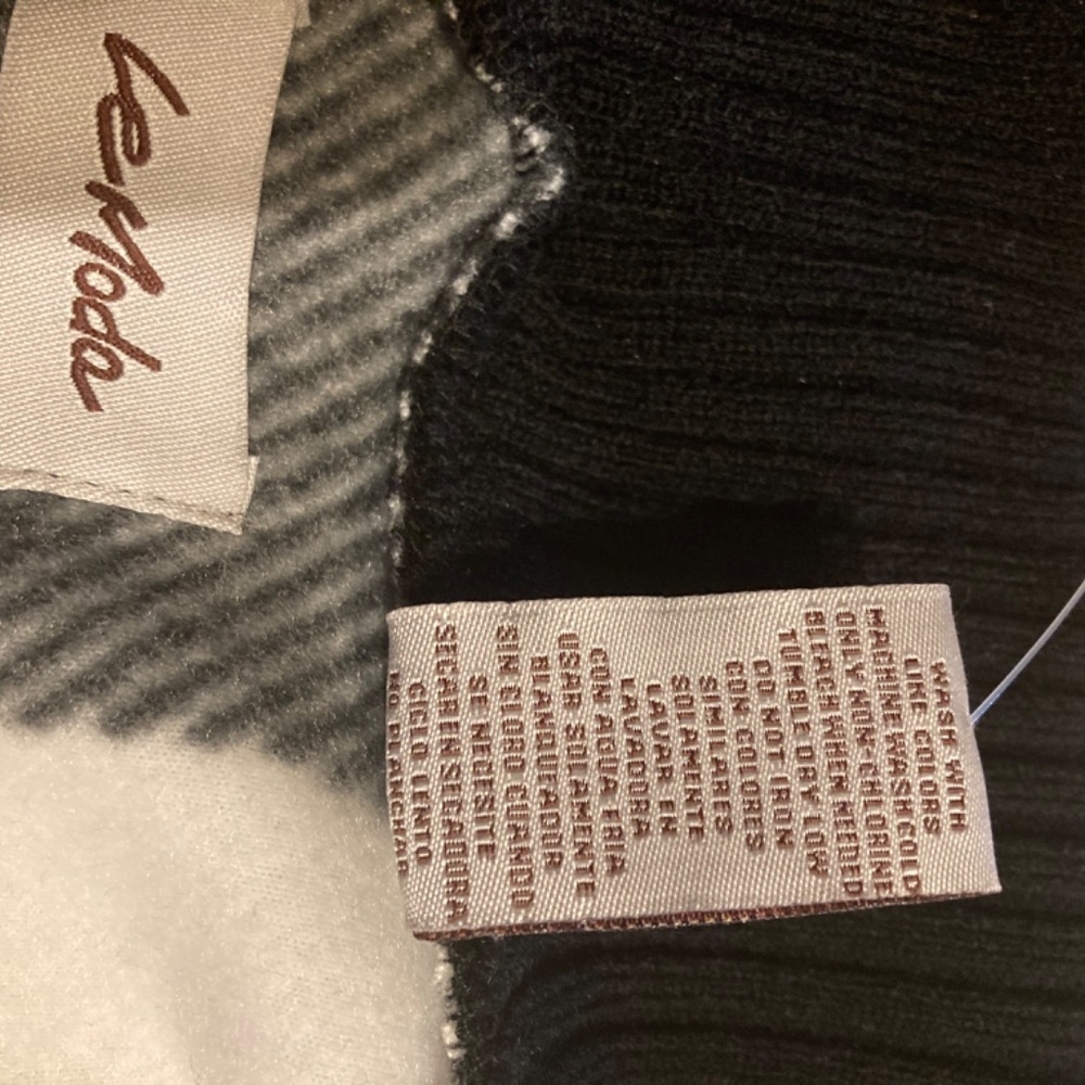 Jacket - Picture 4 of 4